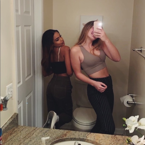 Meet your Posher, Emma - Picture 1 of 1